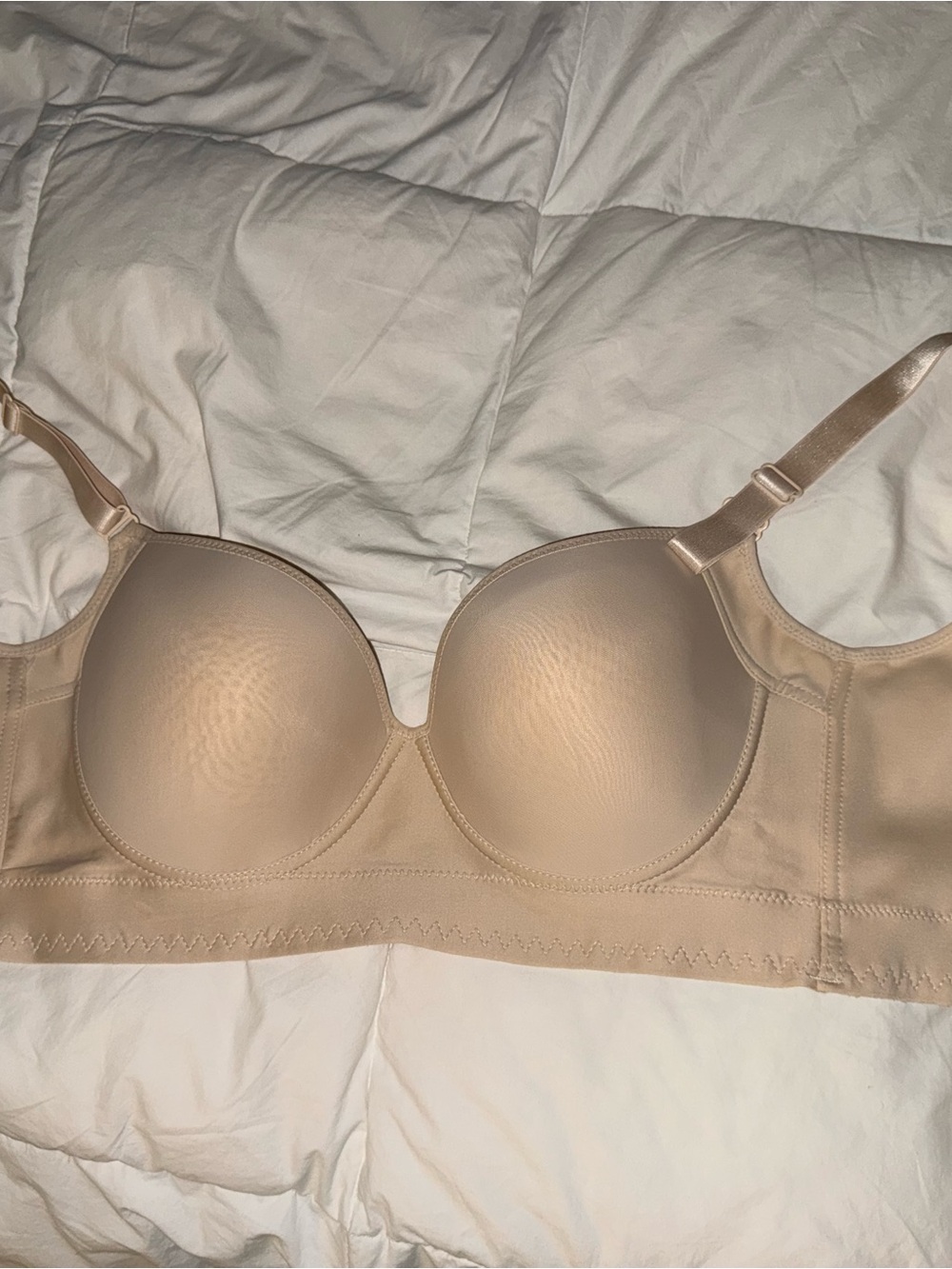 Seamless Nude T-Shirt Bra - Women's Intimates